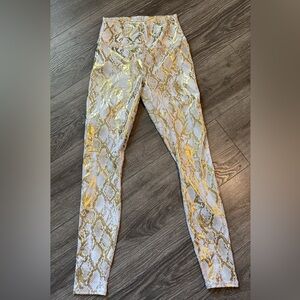 Fabletics ultraluxe high waisted legging copper foil snake size s 27 inseam
